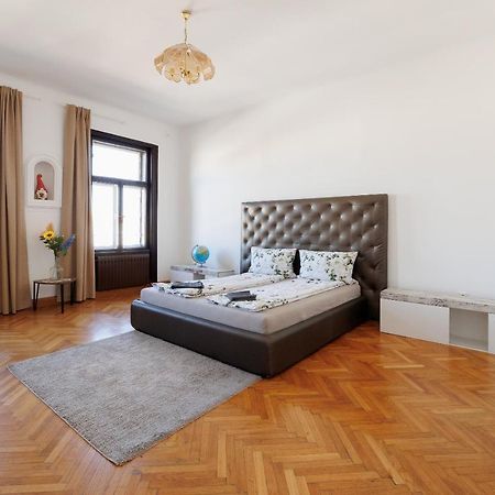 Central Apartment - Private Sauna Wien Eksteriør billede