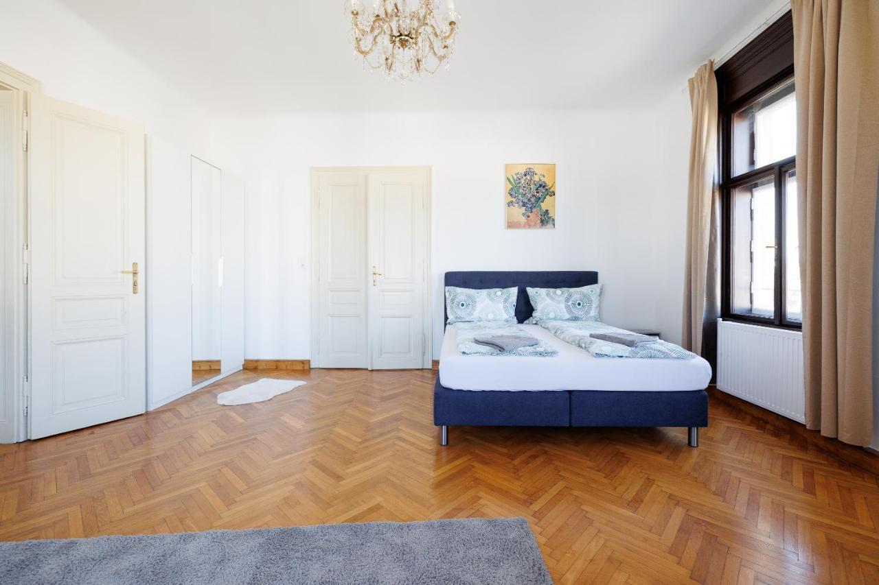 Central Apartment - Private Sauna Wien Eksteriør billede