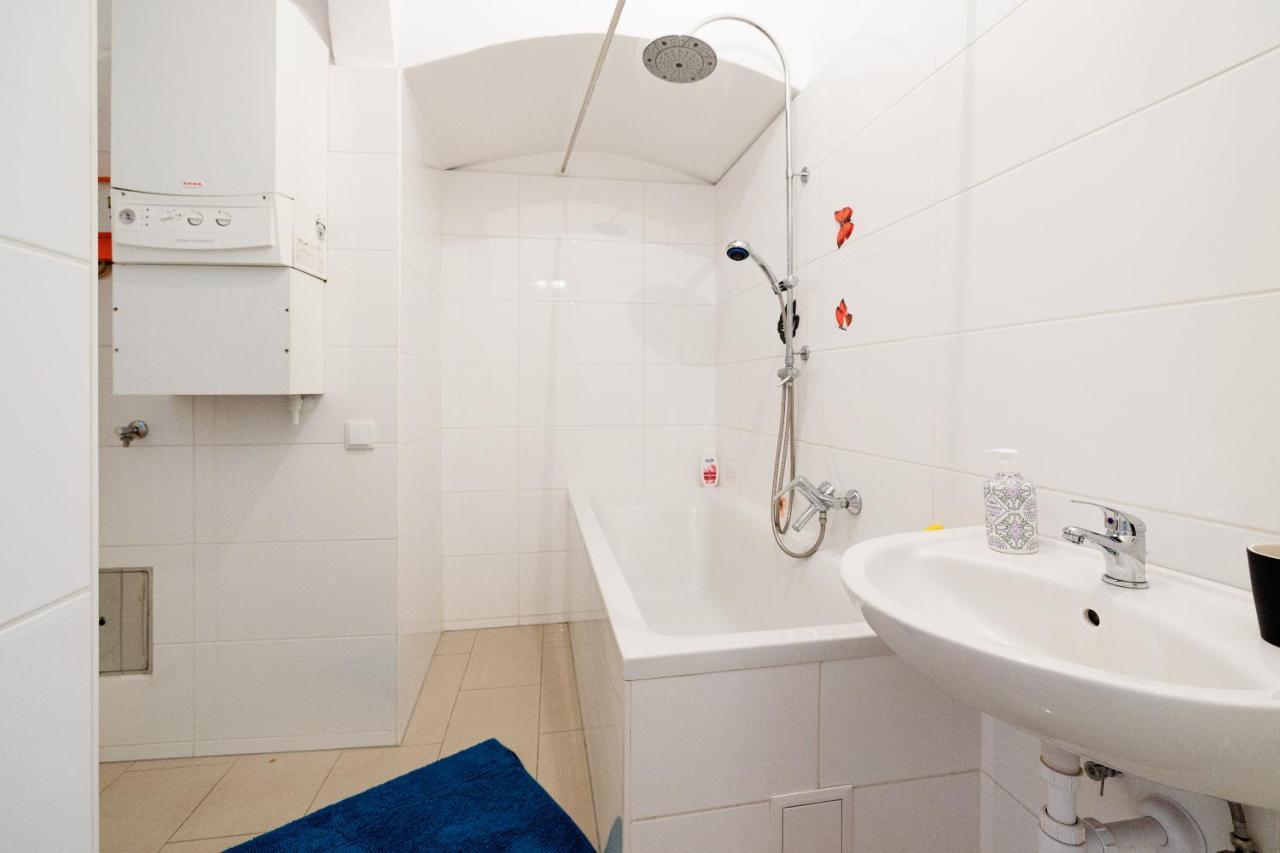 Central Apartment - Private Sauna Wien Eksteriør billede
