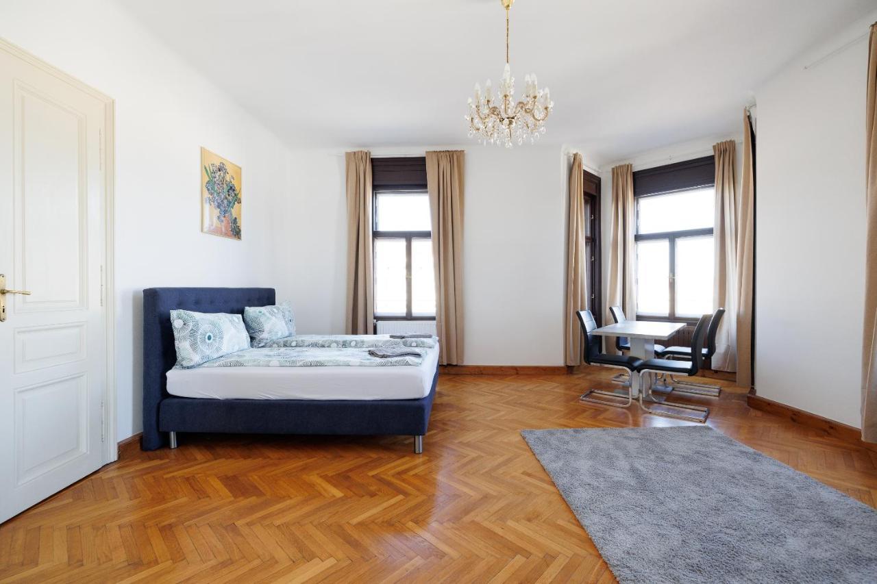 Central Apartment - Private Sauna Wien Eksteriør billede