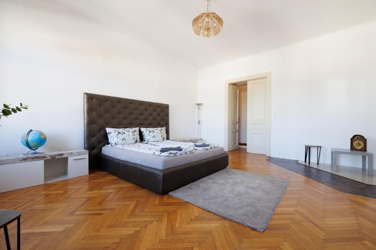 Central Apartment - Private Sauna Wien Eksteriør billede
