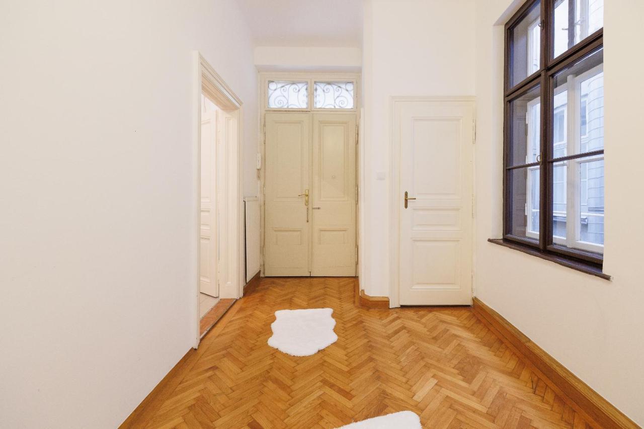 Central Apartment - Private Sauna Wien Eksteriør billede
