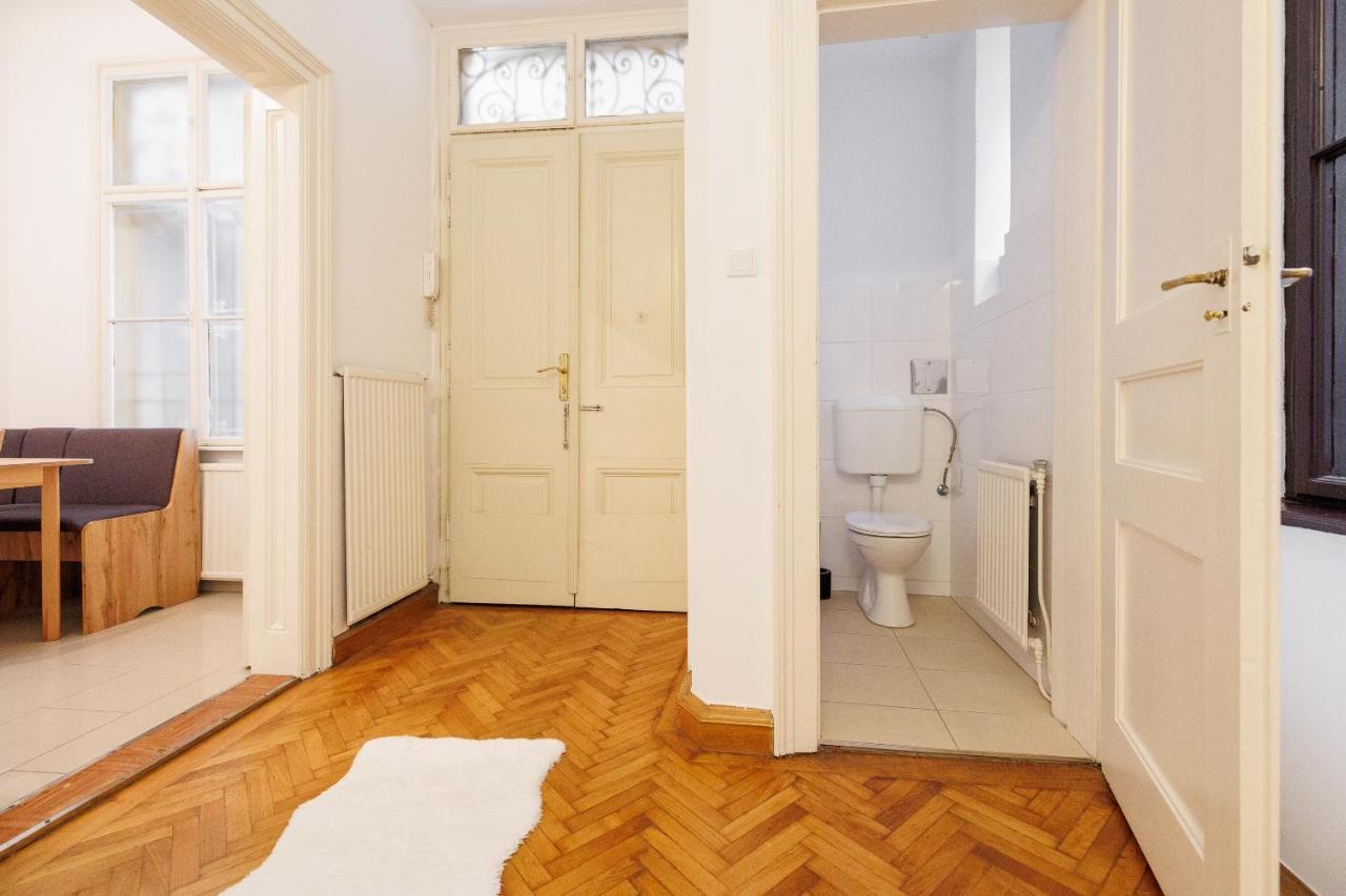 Central Apartment - Private Sauna Wien Eksteriør billede